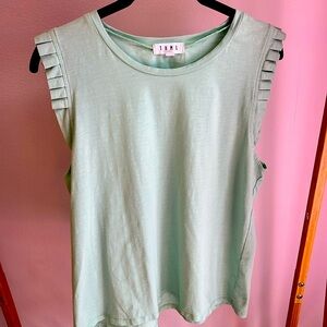 T H M L  shirt with short sleeves .Size L.Color Teal.